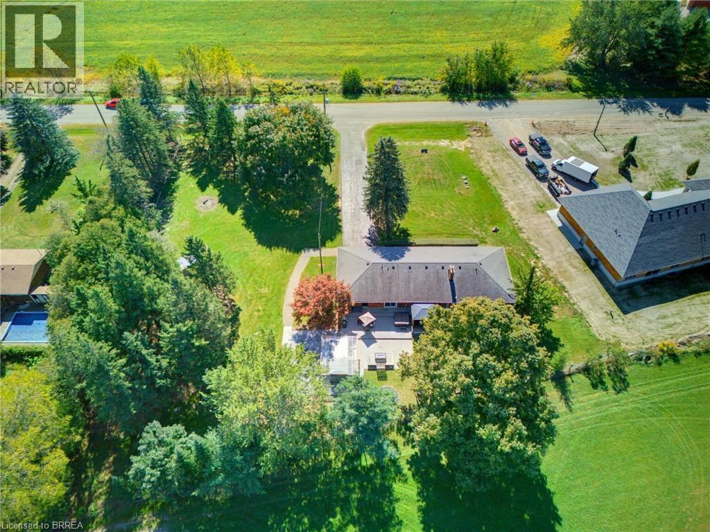 70 RIVER Road, Brantford — photo 4
