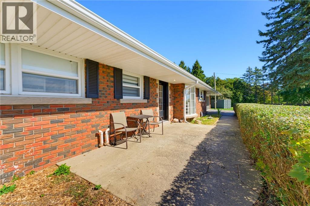 70 RIVER Road, Brantford — photo 7