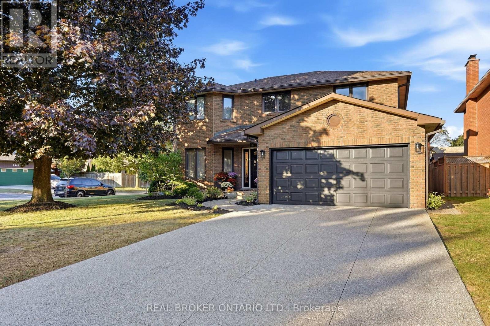 551 KASTELIC PLACE, Burlington (Roseland) — photo 3