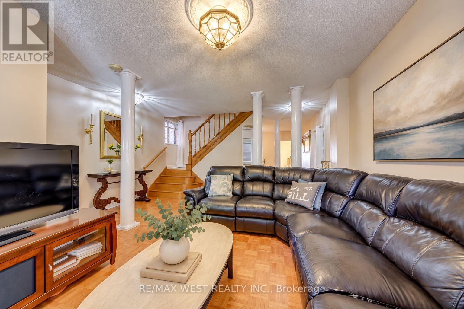369 BARTLETT AVENUE N, Toronto (Dovercourt-Wallace Emerson-Junction) — photo 11
