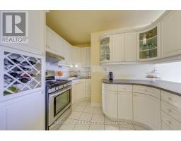 369 Bartlett Avenue N, Toronto, ON M6H3G7 Photo 17