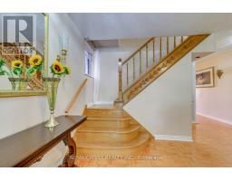 369 Bartlett Avenue N, Toronto, ON M6H3G7 Photo 22
