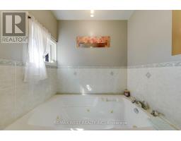 369 Bartlett Avenue N, Toronto, ON M6H3G7 Photo 32