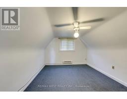369 Bartlett Avenue N, Toronto, ON M6H3G7 Photo 34