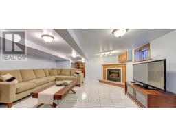 369 Bartlett Avenue N, Toronto, ON M6H3G7 Photo 35