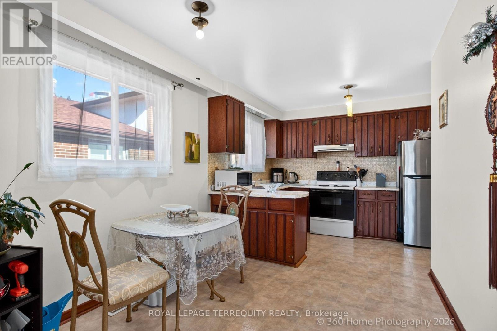 88 CENTRAL PARKWAY W, Mississauga (Fairview) — photo 12
