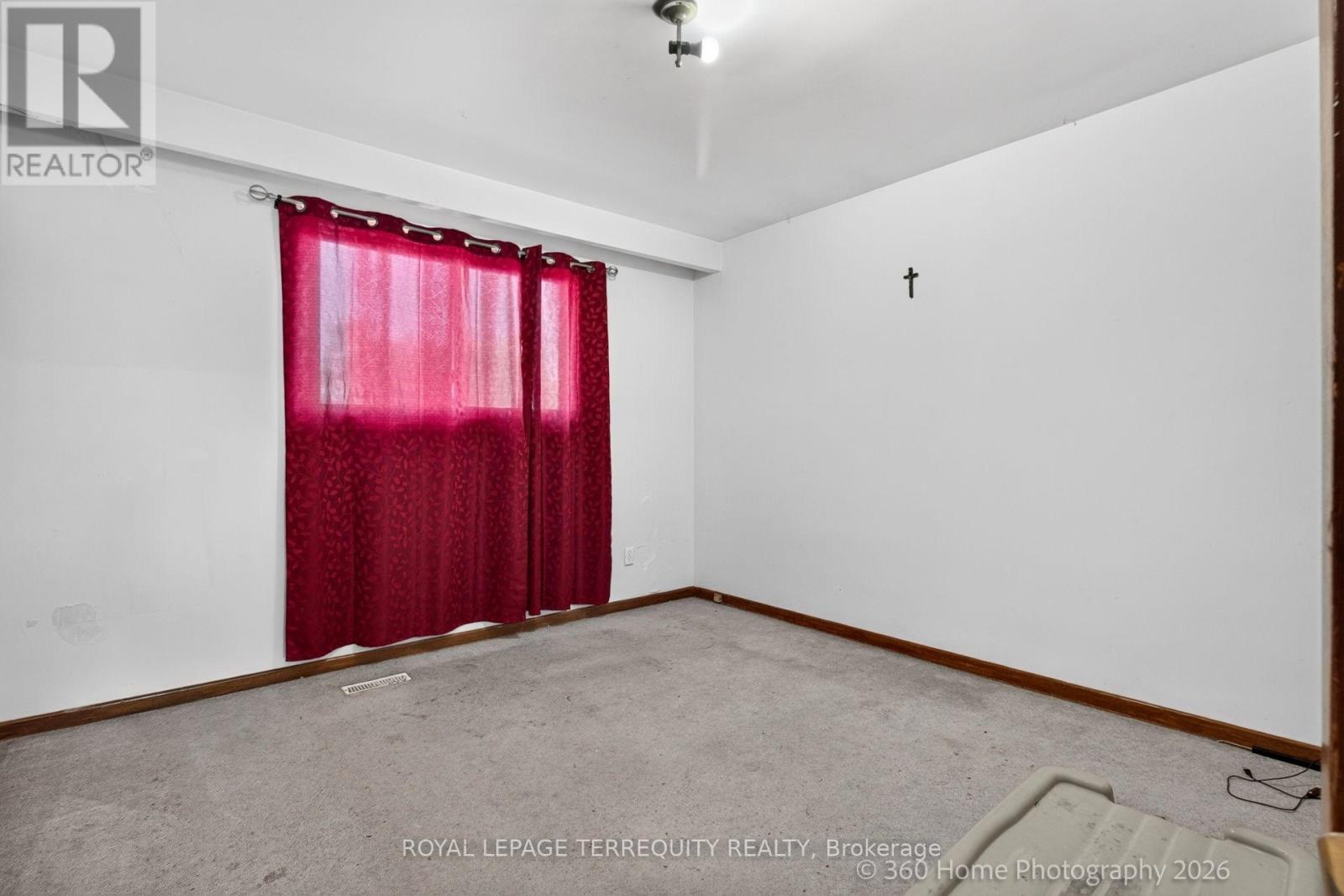 88 CENTRAL PARKWAY W - 16