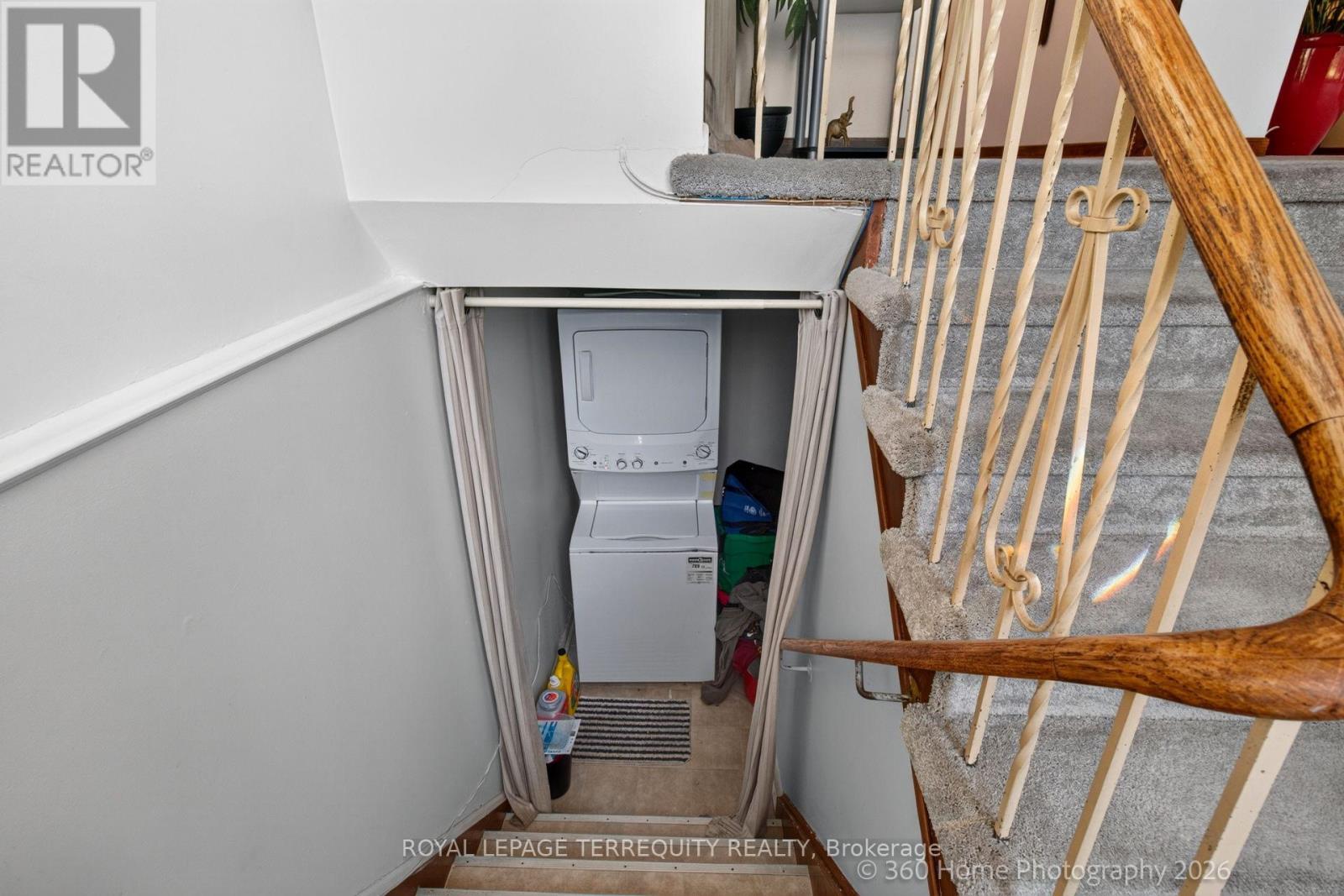 88 CENTRAL PARKWAY W - 18