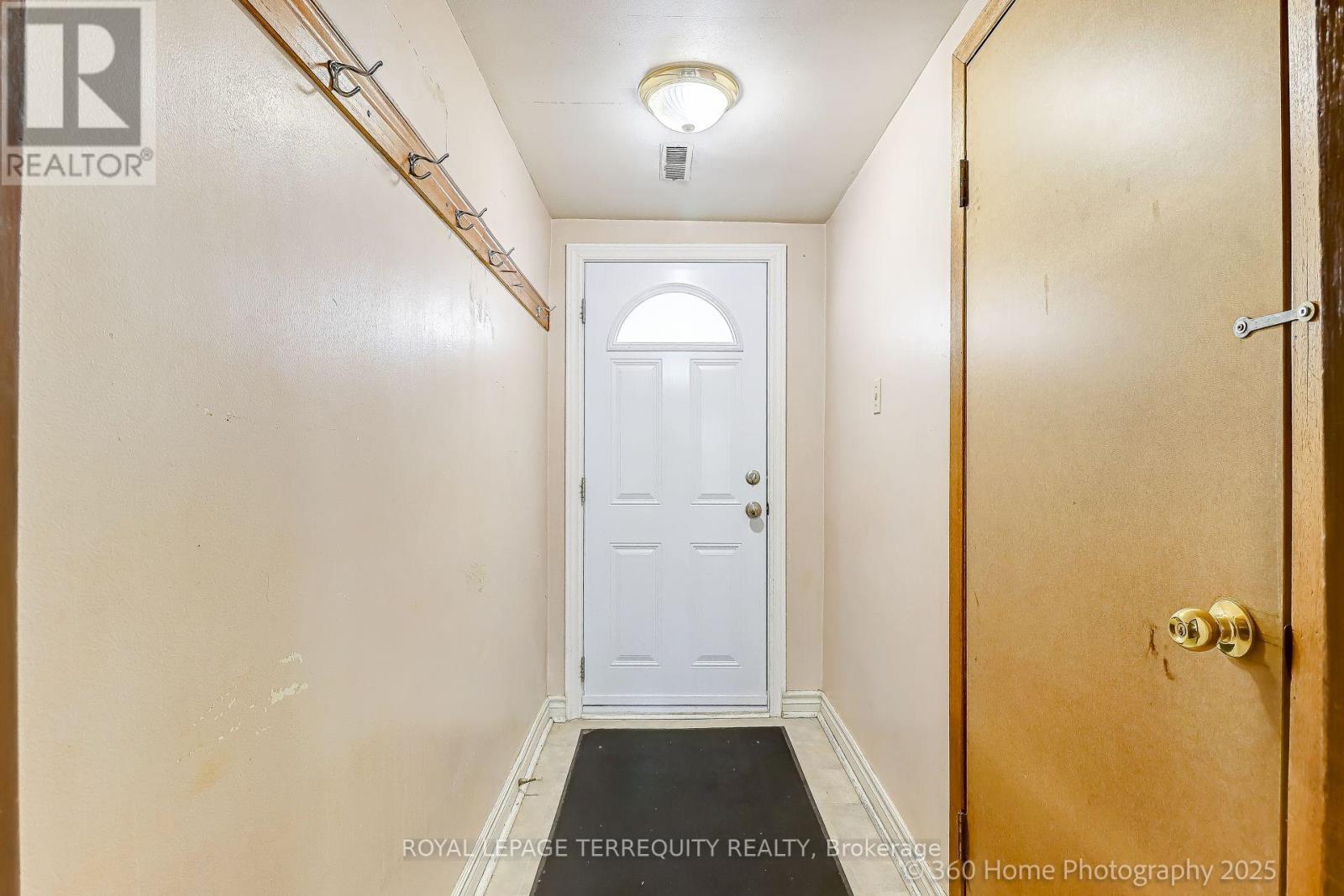 88 CENTRAL PARKWAY W - 21