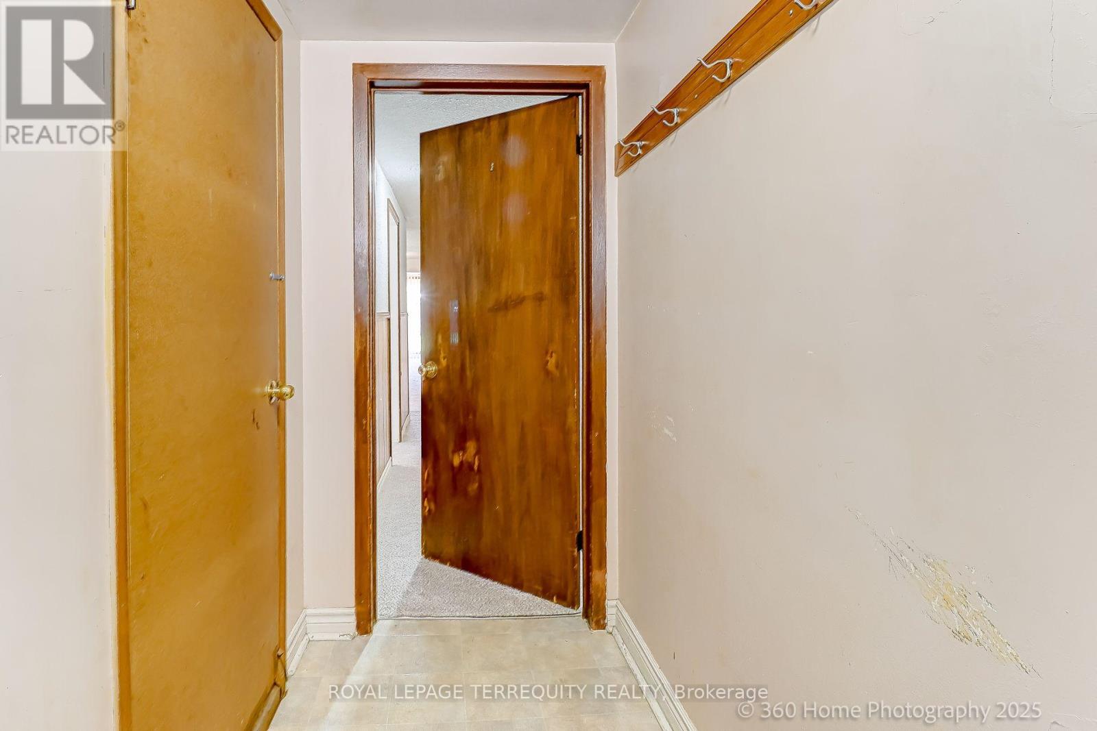 88 CENTRAL PARKWAY W - 22