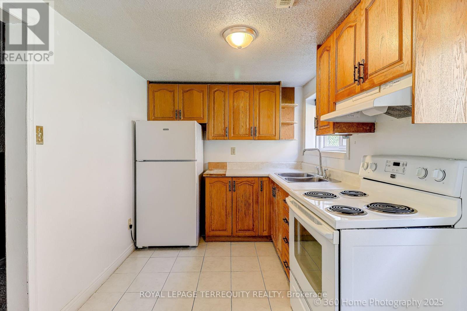 88 CENTRAL PARKWAY W - 24