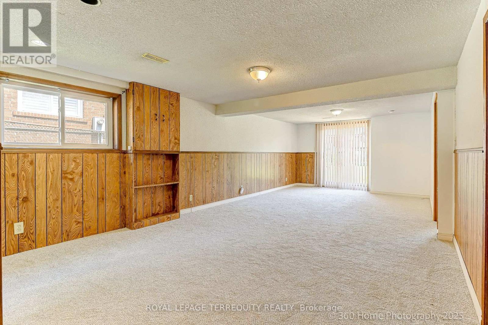 88 CENTRAL PARKWAY W - Image 28