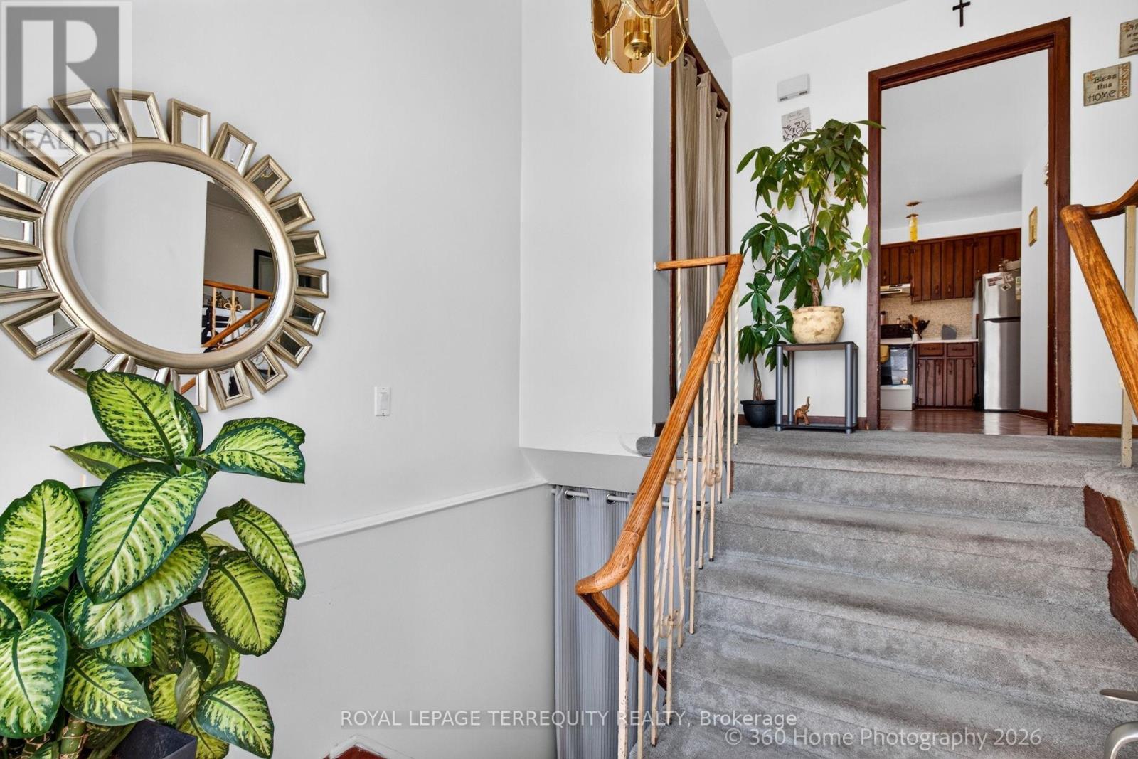 88 CENTRAL PARKWAY W, Mississauga (Fairview) — photo 3
