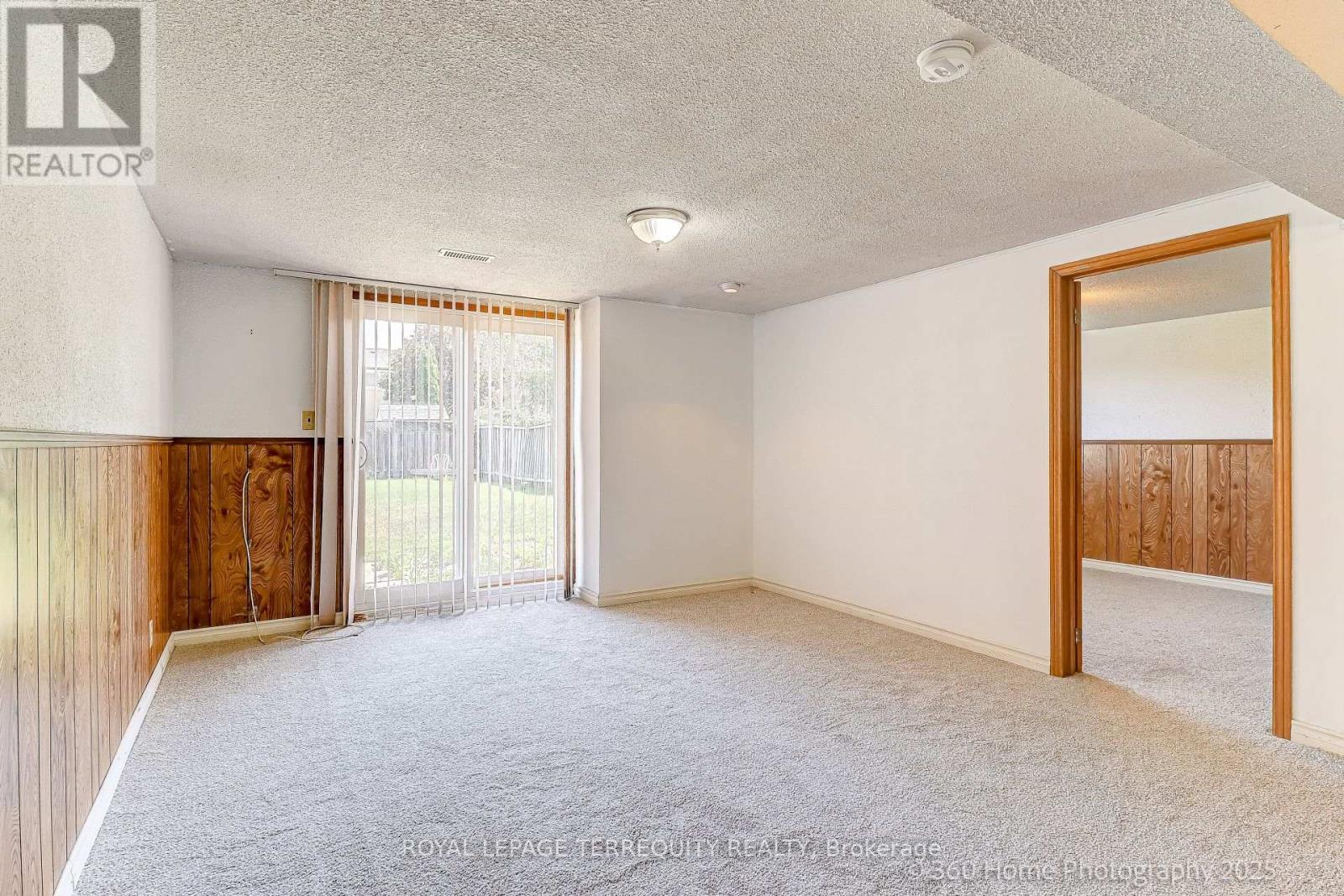 88 CENTRAL PARKWAY W - 31