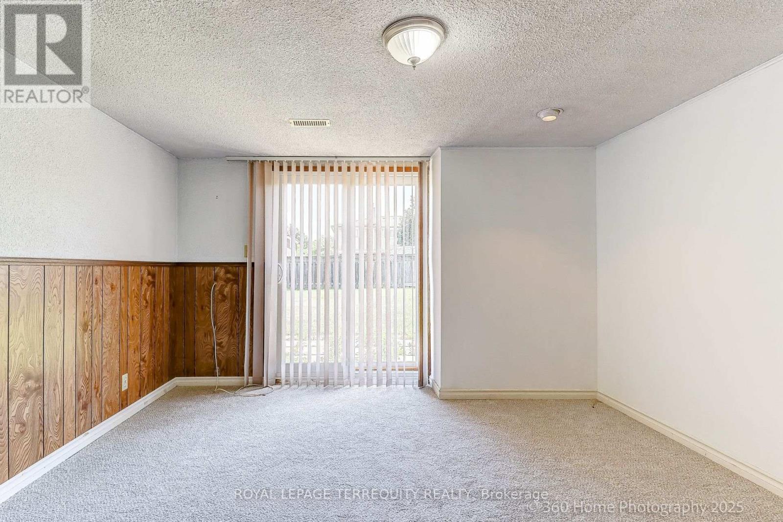 88 CENTRAL PARKWAY W - 32