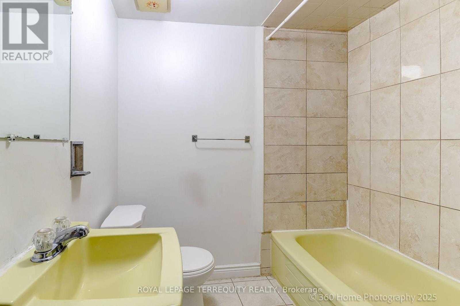 88 CENTRAL PARKWAY W - 38