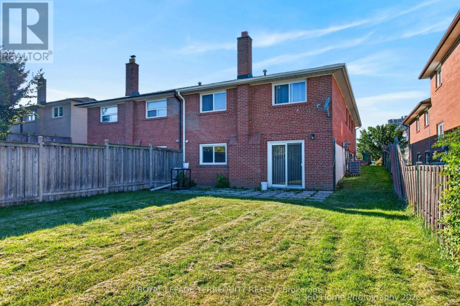 88 CENTRAL PARKWAY W - Image 40