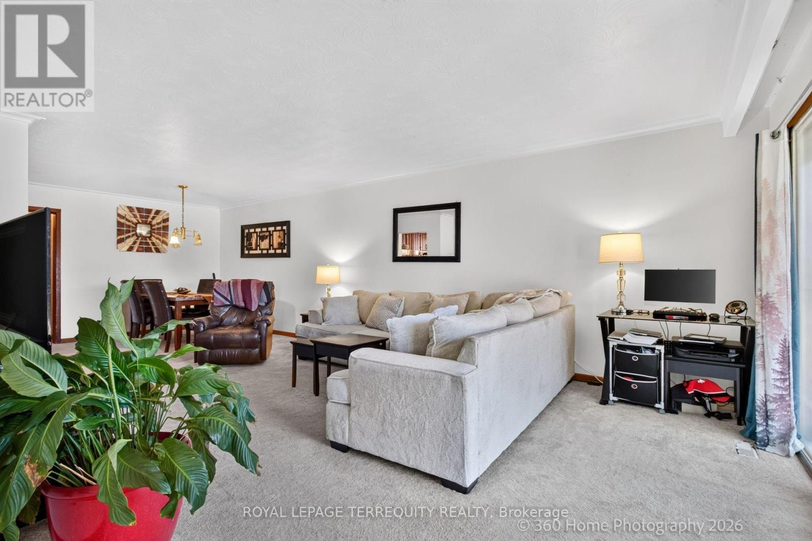 88 CENTRAL PARKWAY W, Mississauga (Fairview) — photo 8
