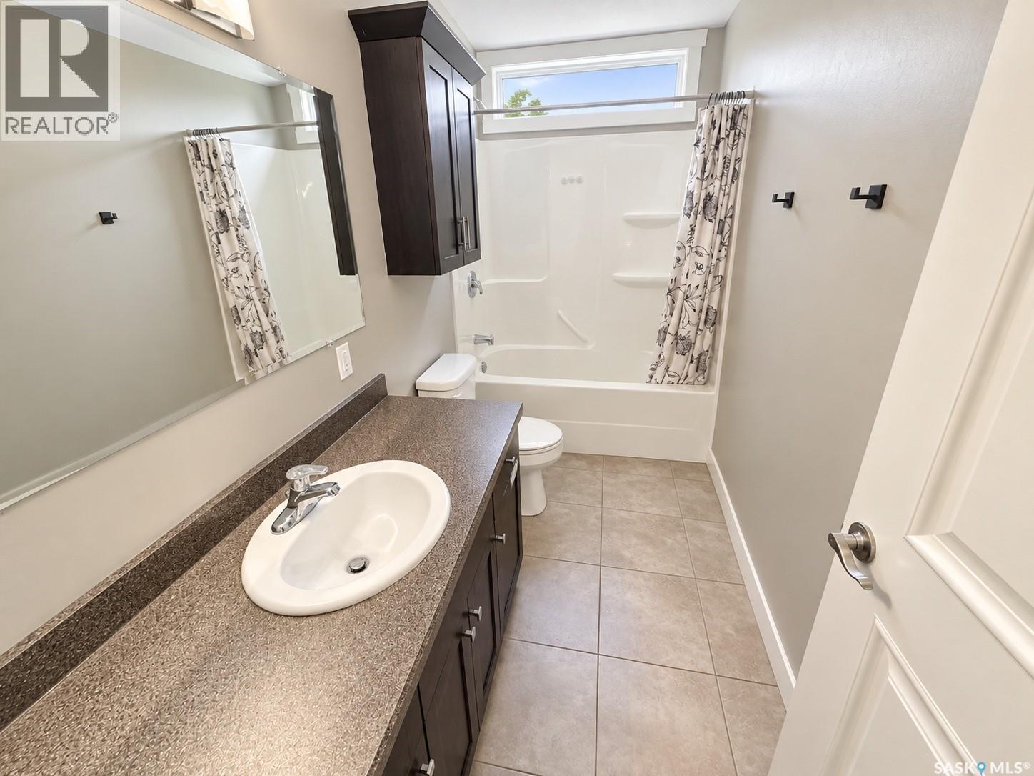 715 18th STREET NE, Weyburn — photo 12