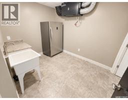 715 18th Street Ne, Weyburn, SK S4H3M2 Photo 19