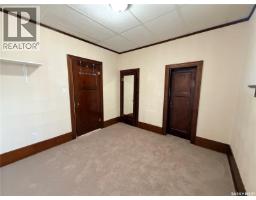 203 4th Avenue E, Assiniboia, SK S0H0B0 Photo 15