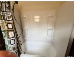 203 4th Avenue E, Assiniboia, SK S0H0B0 Photo 18