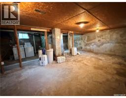 203 4th Avenue E, Assiniboia, SK S0H0B0 Photo 23