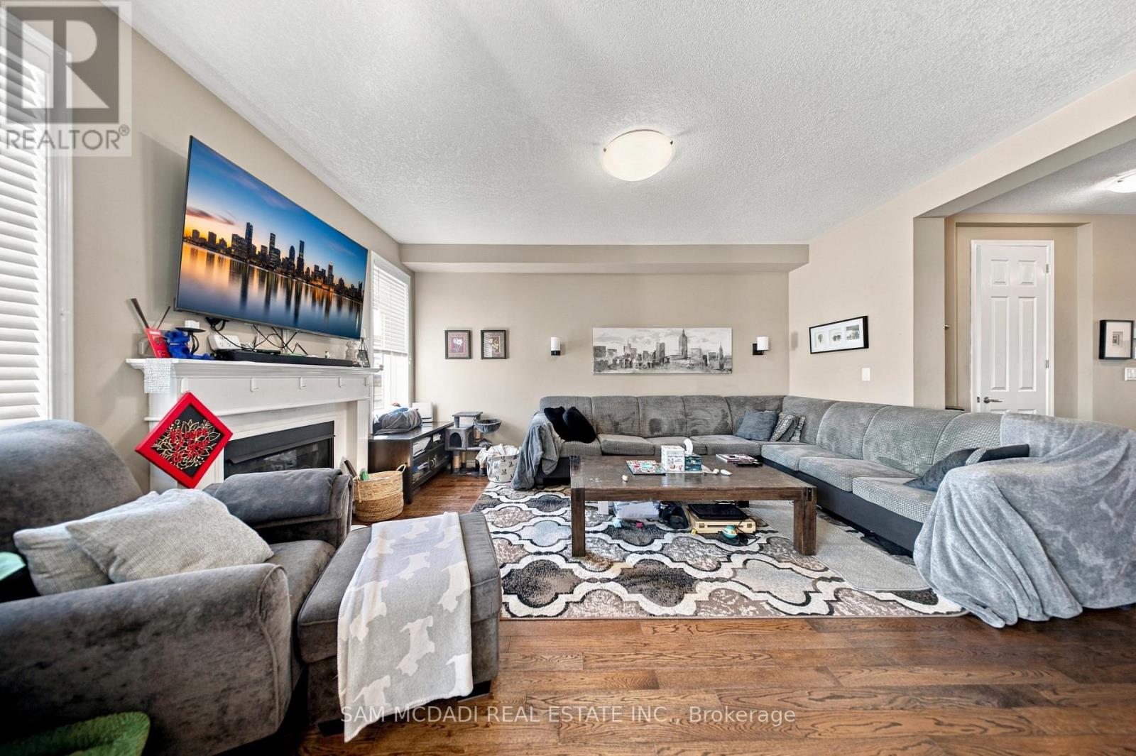 8 CELANO DRIVE - 14