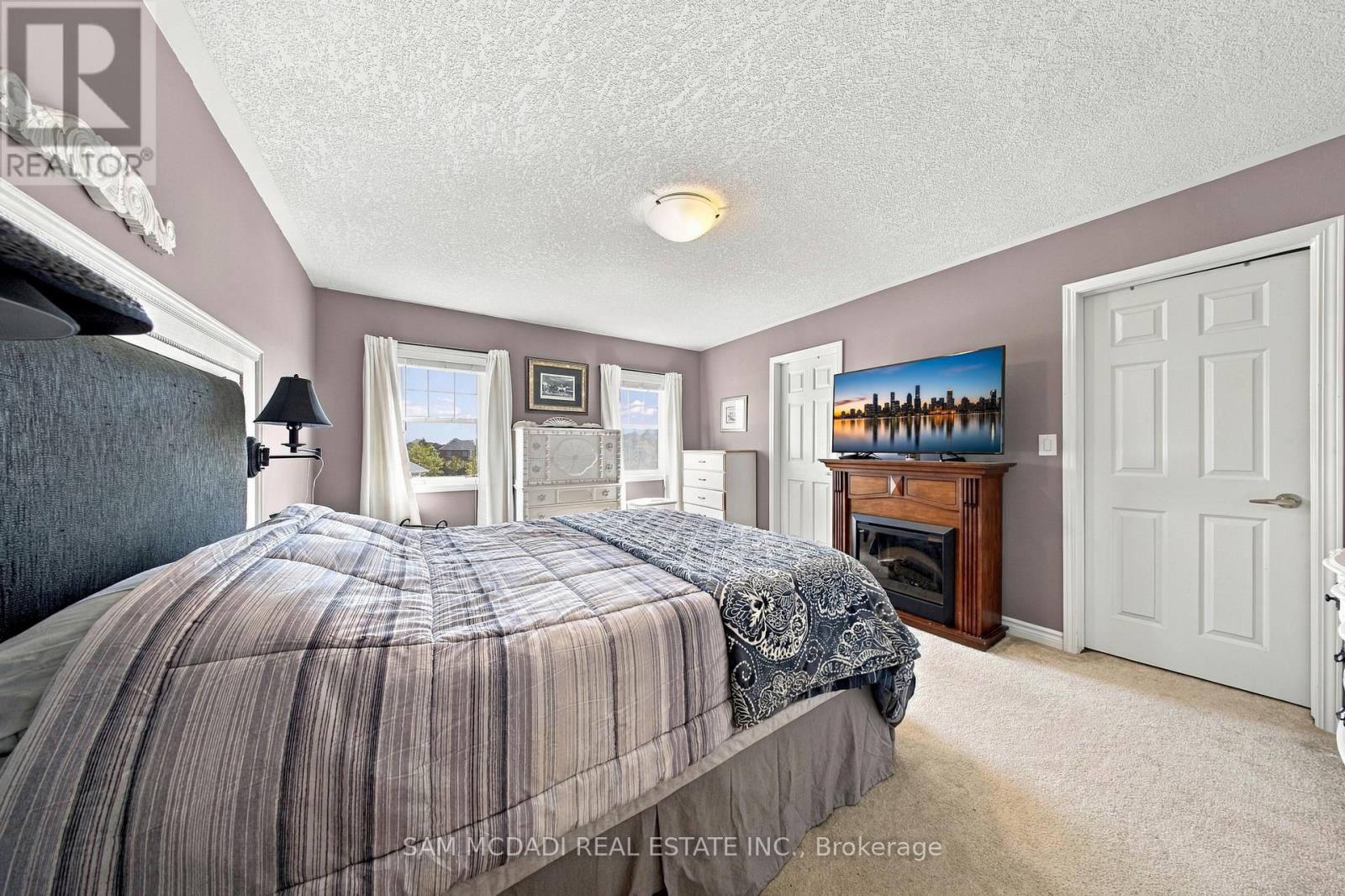 8 CELANO DRIVE - 17