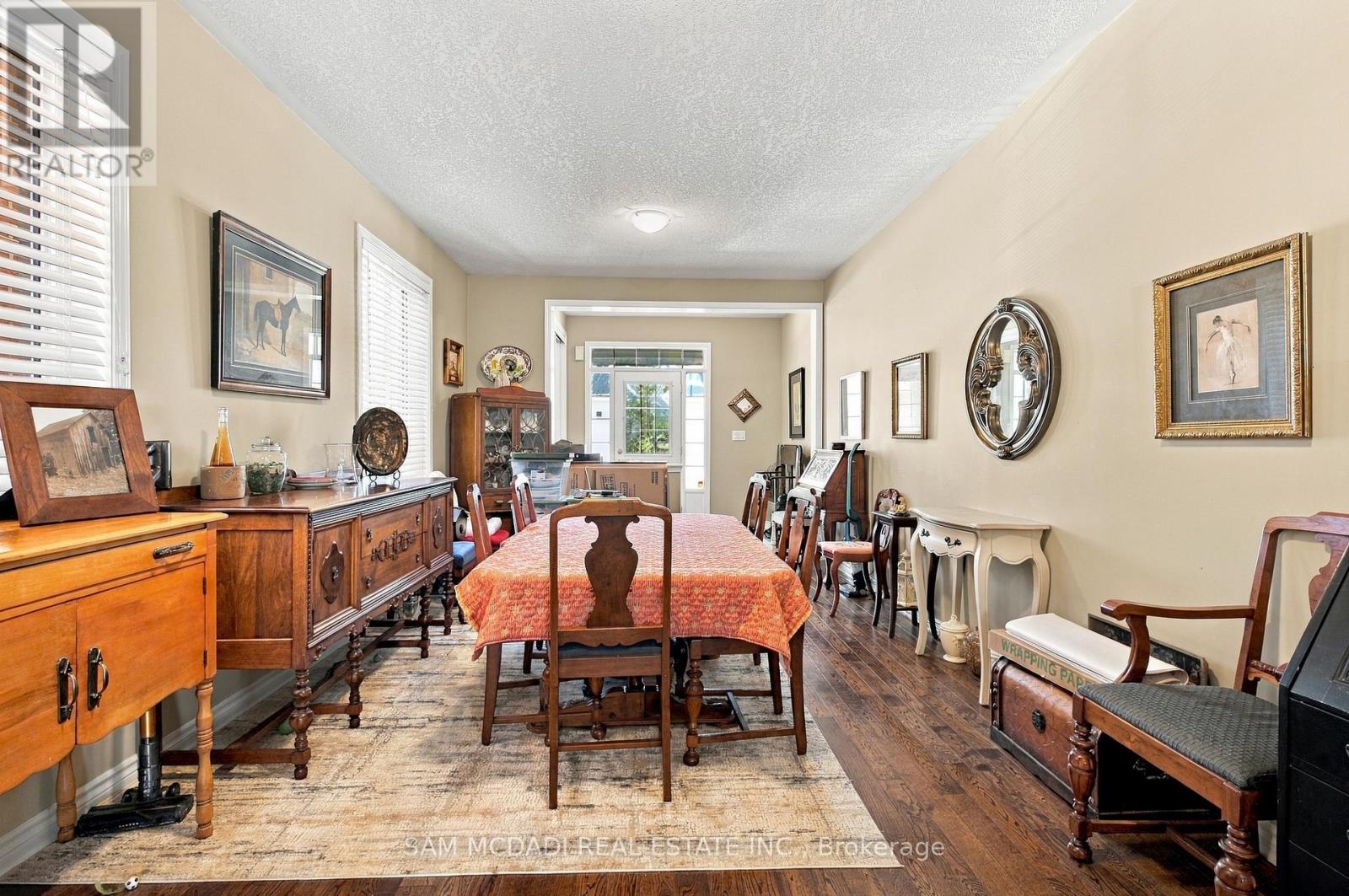 8 CELANO DRIVE, Hamilton (Waterdown) — photo 6