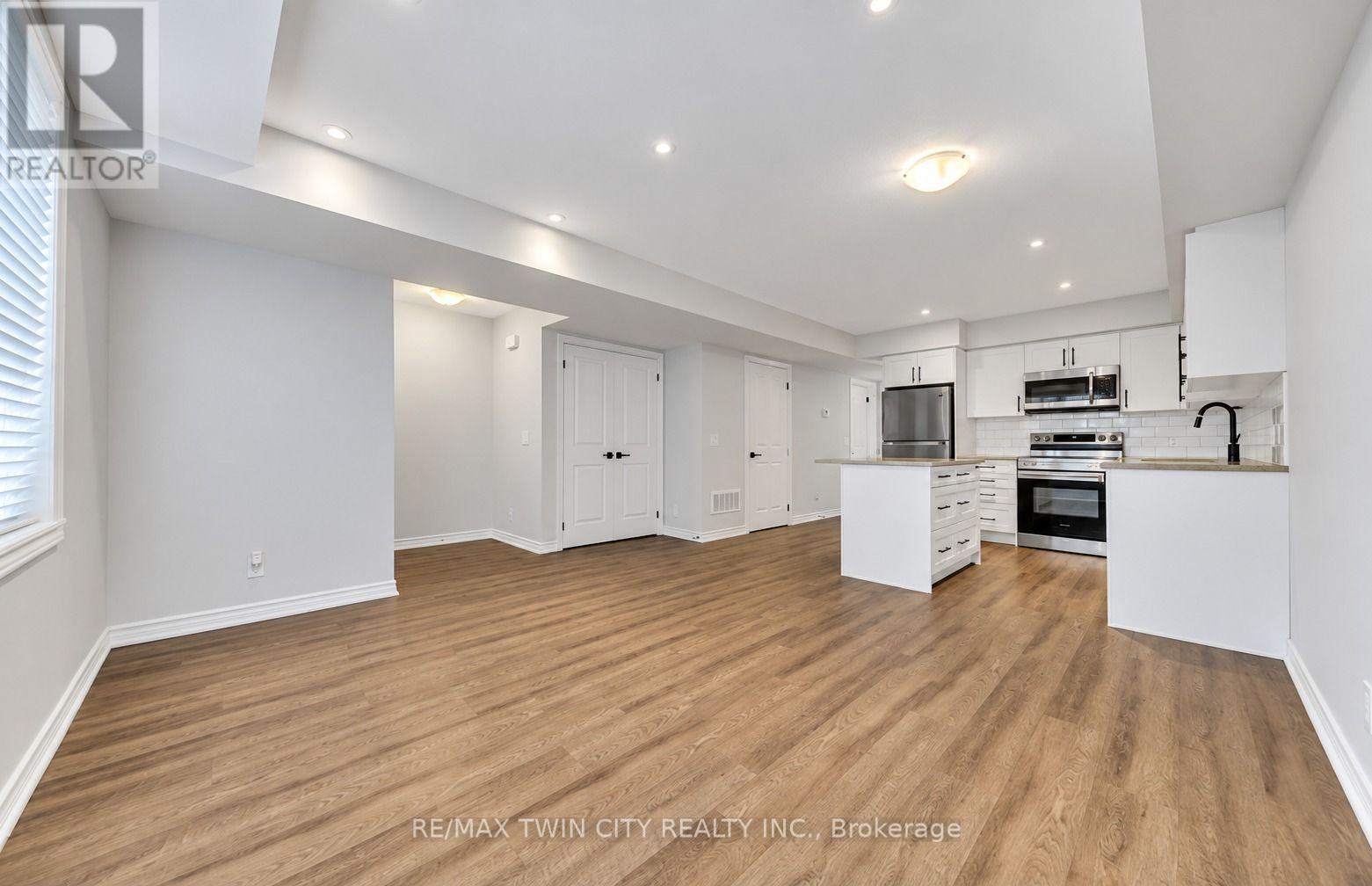 11 - 235 CHAPEL HILL DRIVE, Kitchener — photo 3