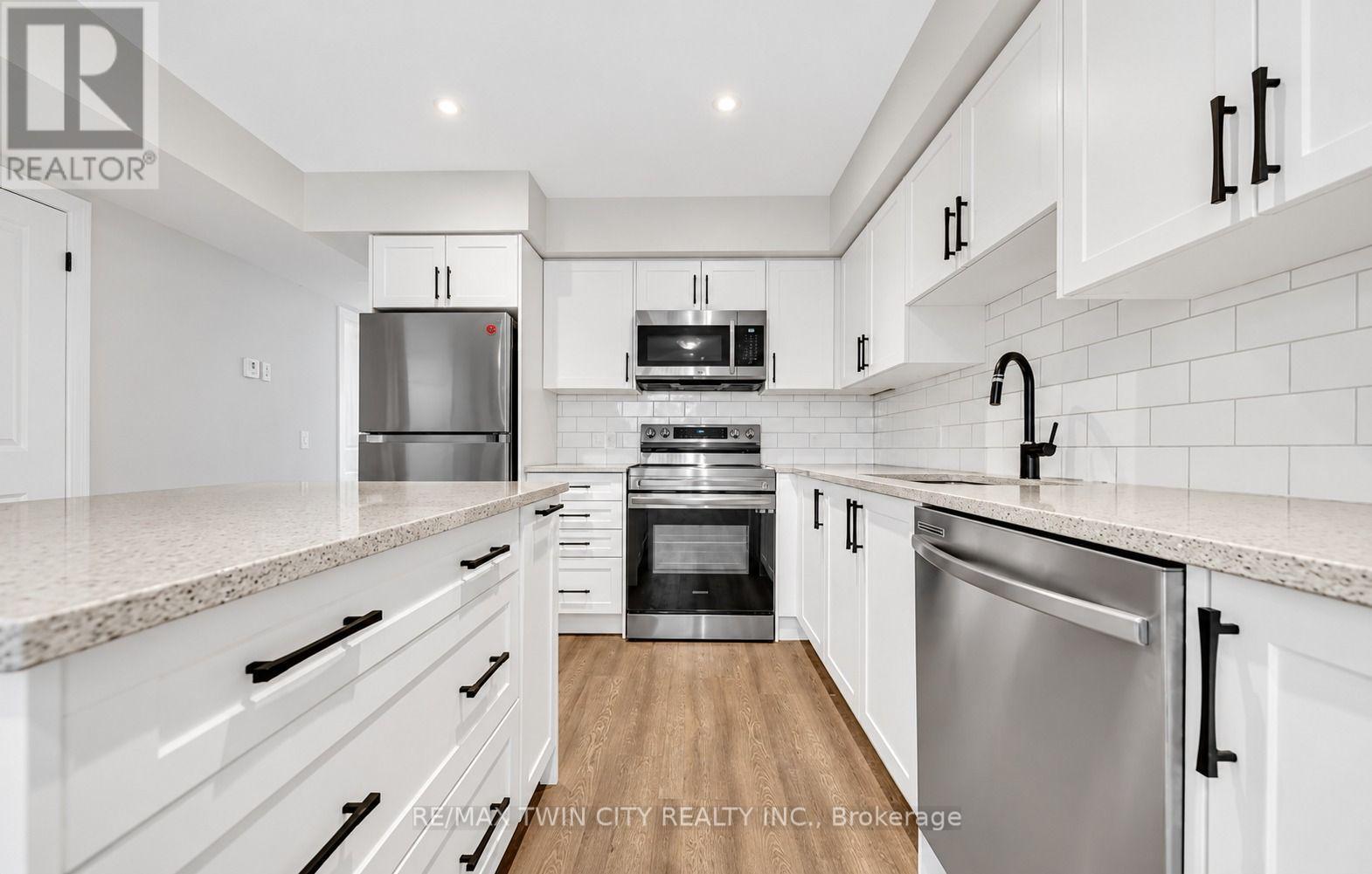 11 - 235 CHAPEL HILL DRIVE, Kitchener — photo 6
