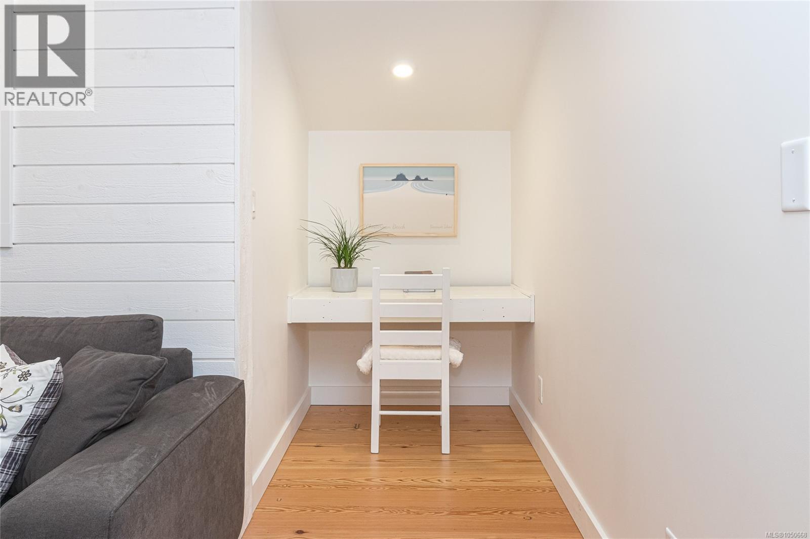 6390 Welch Rd - Image 17