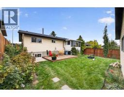 63 Beaconsfield Way Nw, Calgary, AB T3K1W9 Photo 45