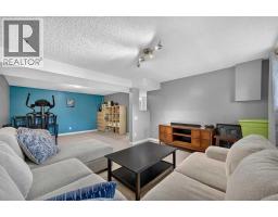 63 Beaconsfield Way Nw, Calgary, AB T3K1W9 Photo 35