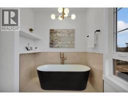 4614 22 Avenue Nw, Calgary, AB T3B0Y1 Photo 30