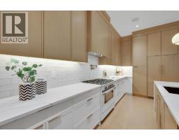 4pc Bathroom - 4614 22 Avenue Nw, Calgary, AB T3B0Y1 Photo 15