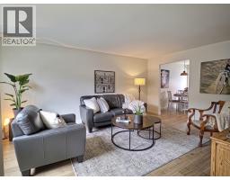 Living room - 3187 Westsyde Road, Kamloops, BC V2B2G6 Photo 6