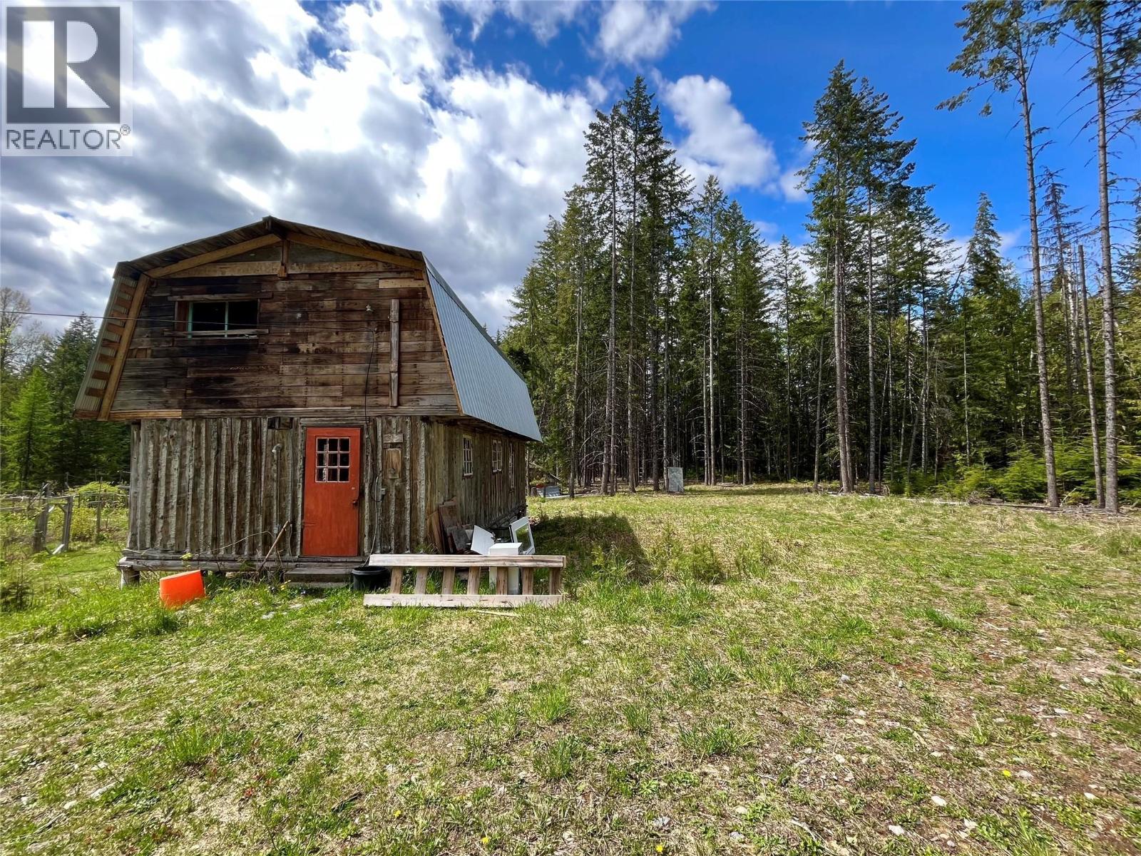 864 Bartley Road, Nakusp