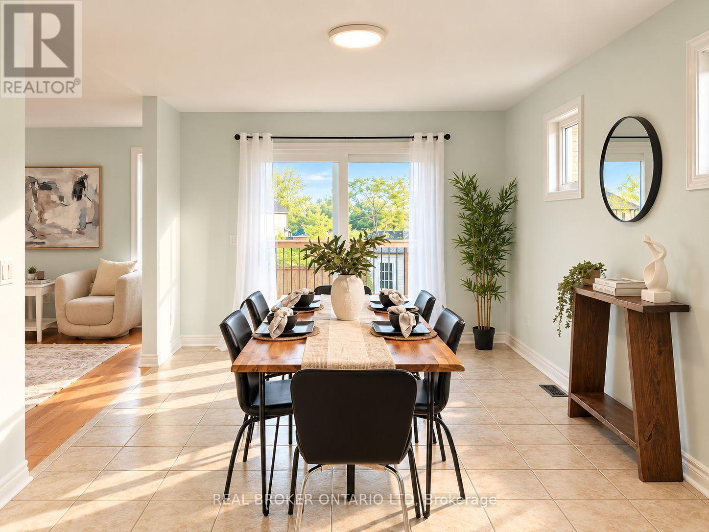 3 WOODVIEW COURT - 8