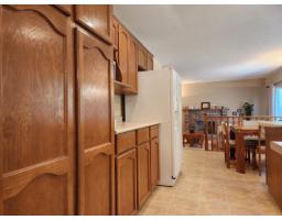 15499 91a Avenue, Surrey, BC V3R9X1 Photo 6