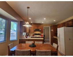 15499 91a Avenue, Surrey, BC V3R9X1 Photo 7