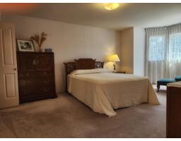 15499 91a Avenue, Surrey, BC V3R9X1 Photo 10