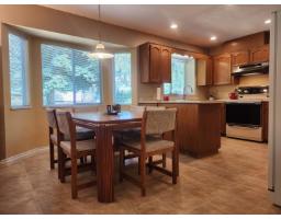 15499 91a Avenue, Surrey, BC V3R9X1 Photo 8