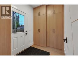 2824 31 Street SW - photo 18