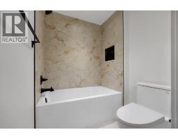2824 31 Street SW - photo 30