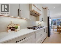 2824 31 Street SW - photo 11