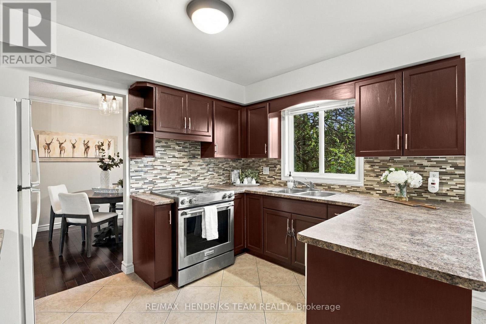 40 EMMETT STREET - 14
