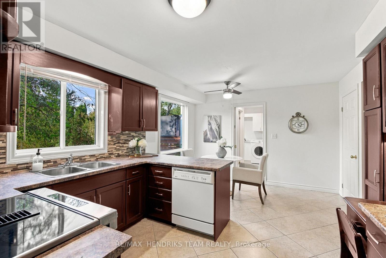 40 EMMETT STREET - 16