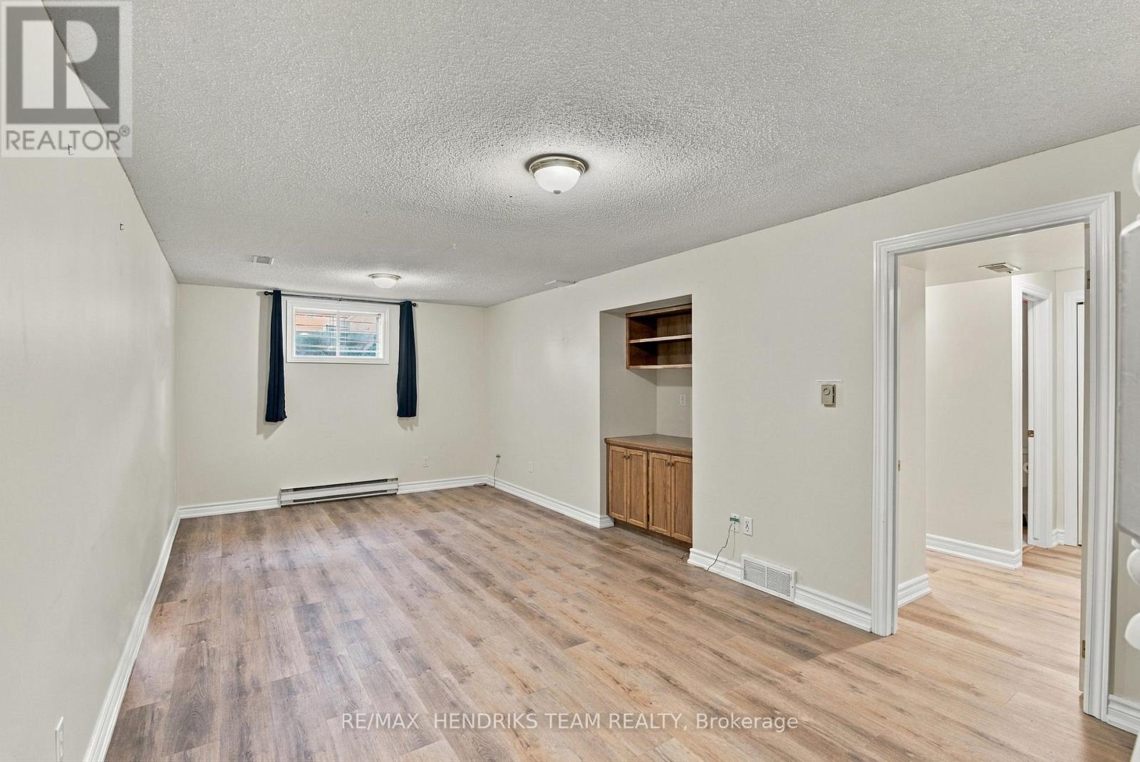 40 EMMETT STREET - 32